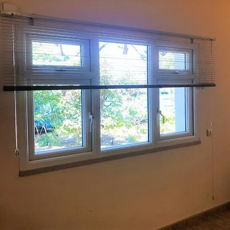 Sleeps 9 Pool Air Con Wifi